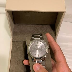 BRAND NEW BURBERRY WATCH